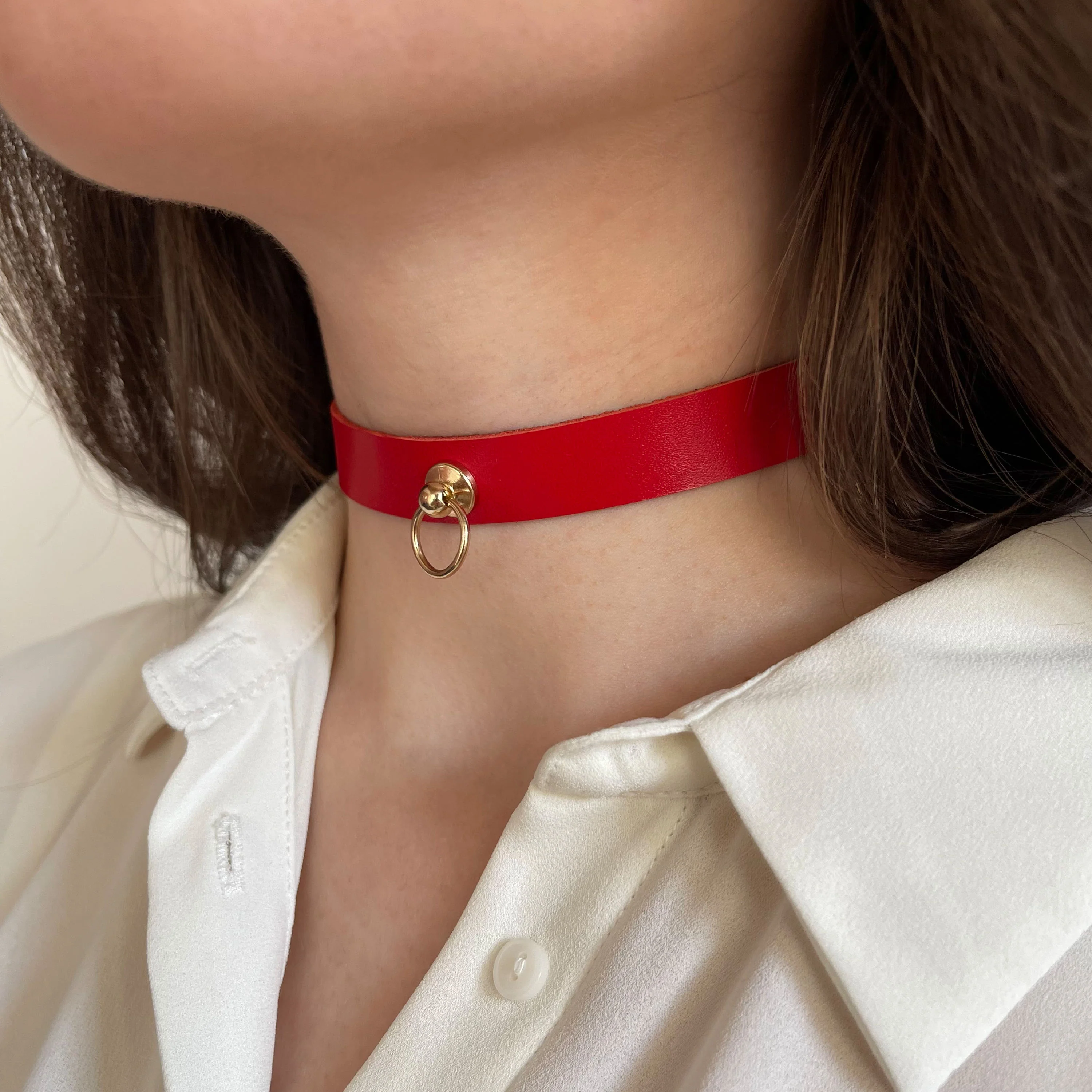 Everyday Leather Choker with Small Center Ring - Image 6