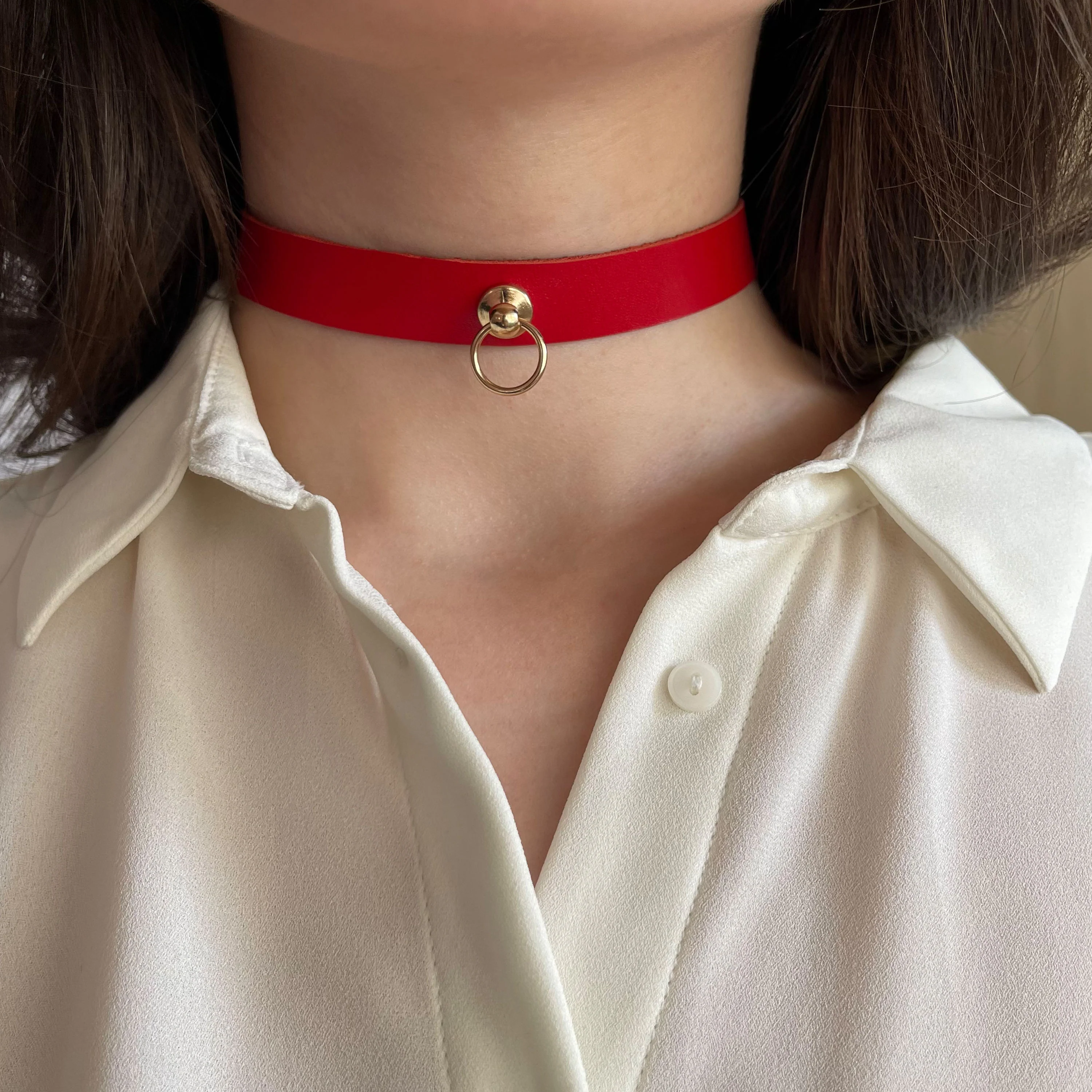 Everyday Leather Choker with Small Center Ring - Image 7