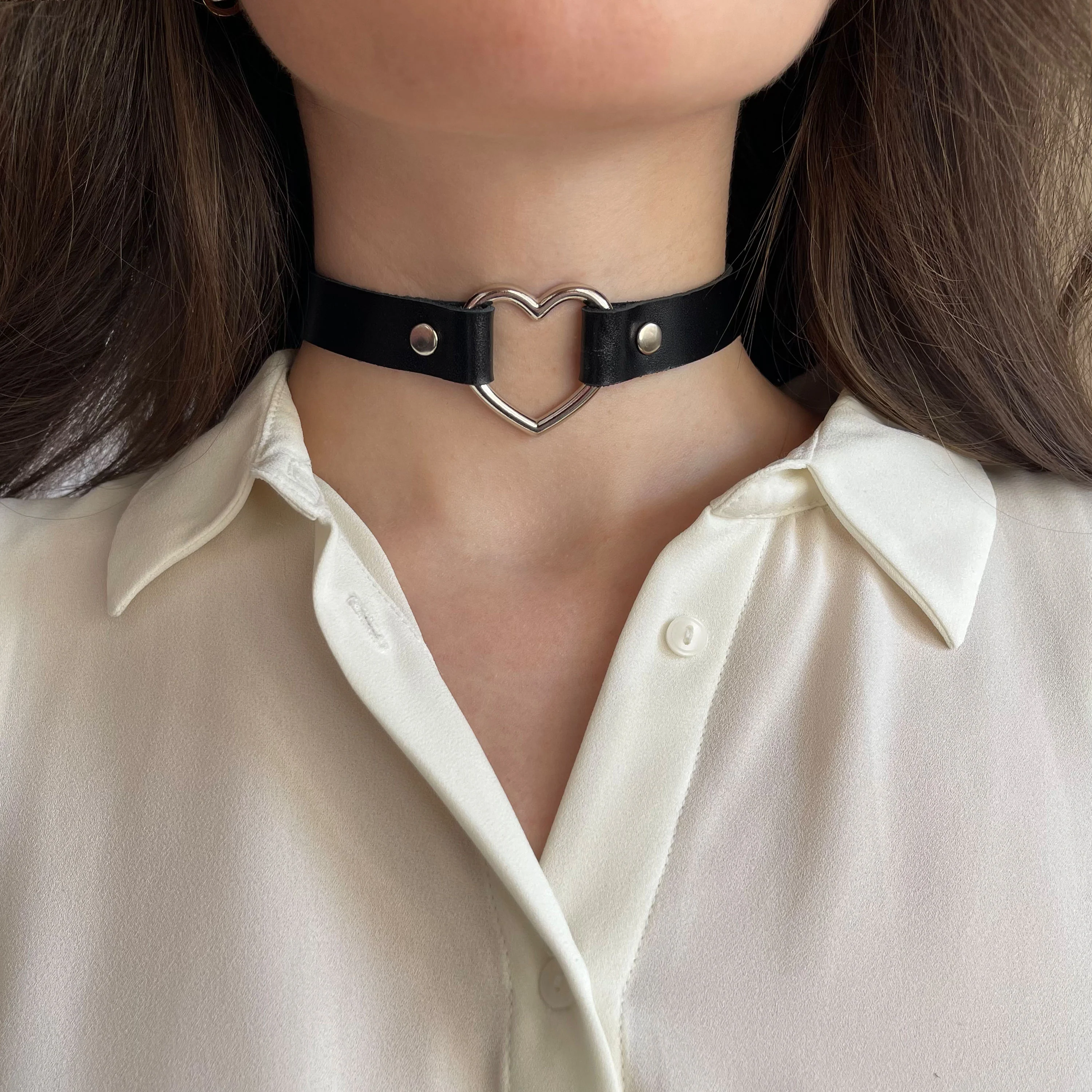 Leather Choker with Heart-Shaped Center Ring - Image 6