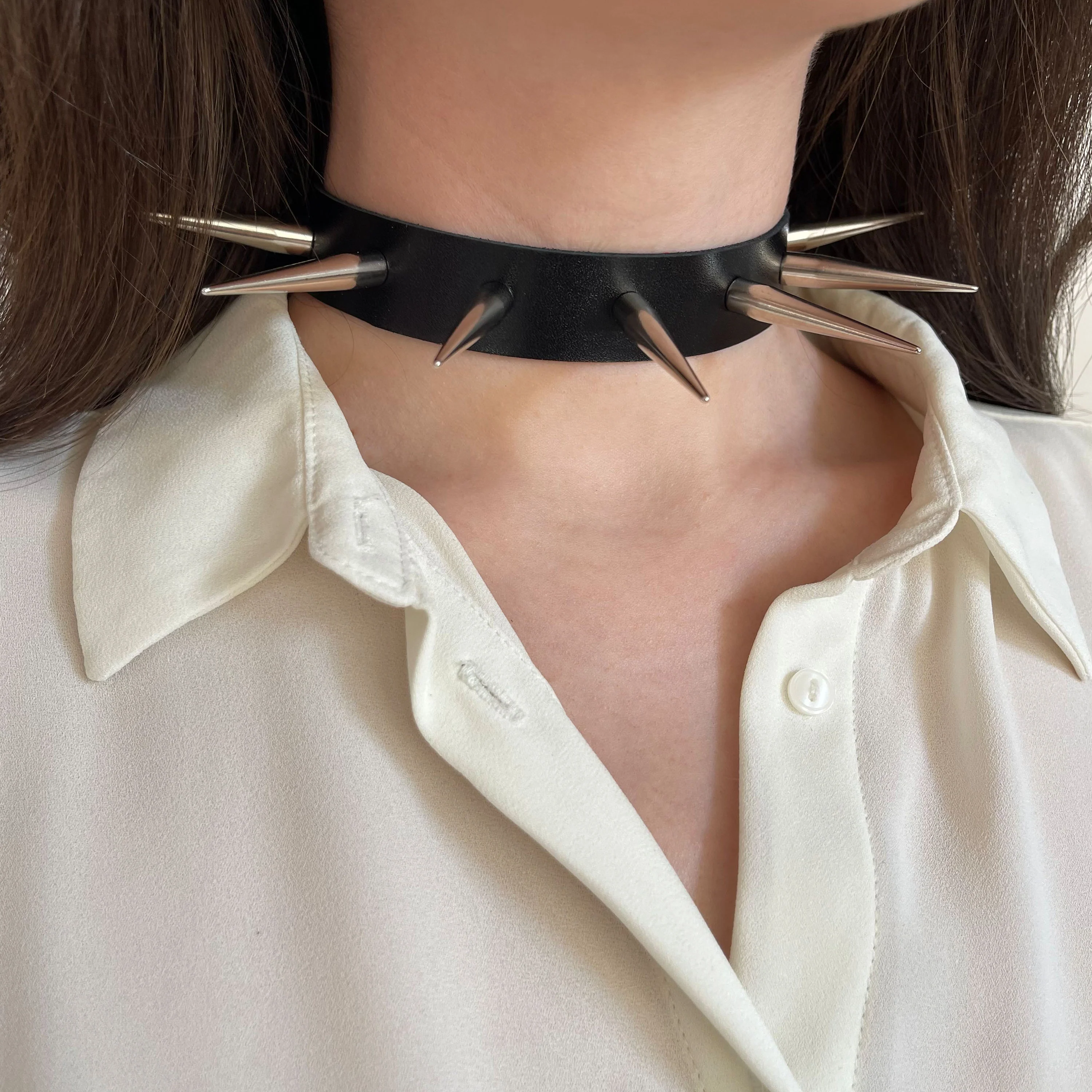 Leather Spiked Collar with Long Cone Spikes - Image 7
